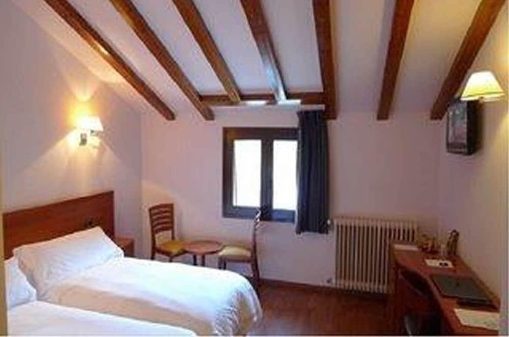 Hotel & Spa Niunit エル・セラー エクステリア 写真