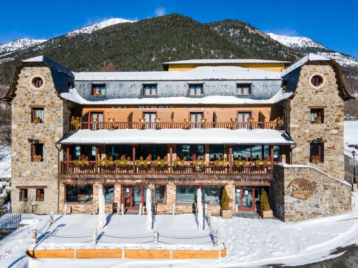 Hotel & Spa Niunit エル・セラー エクステリア 写真