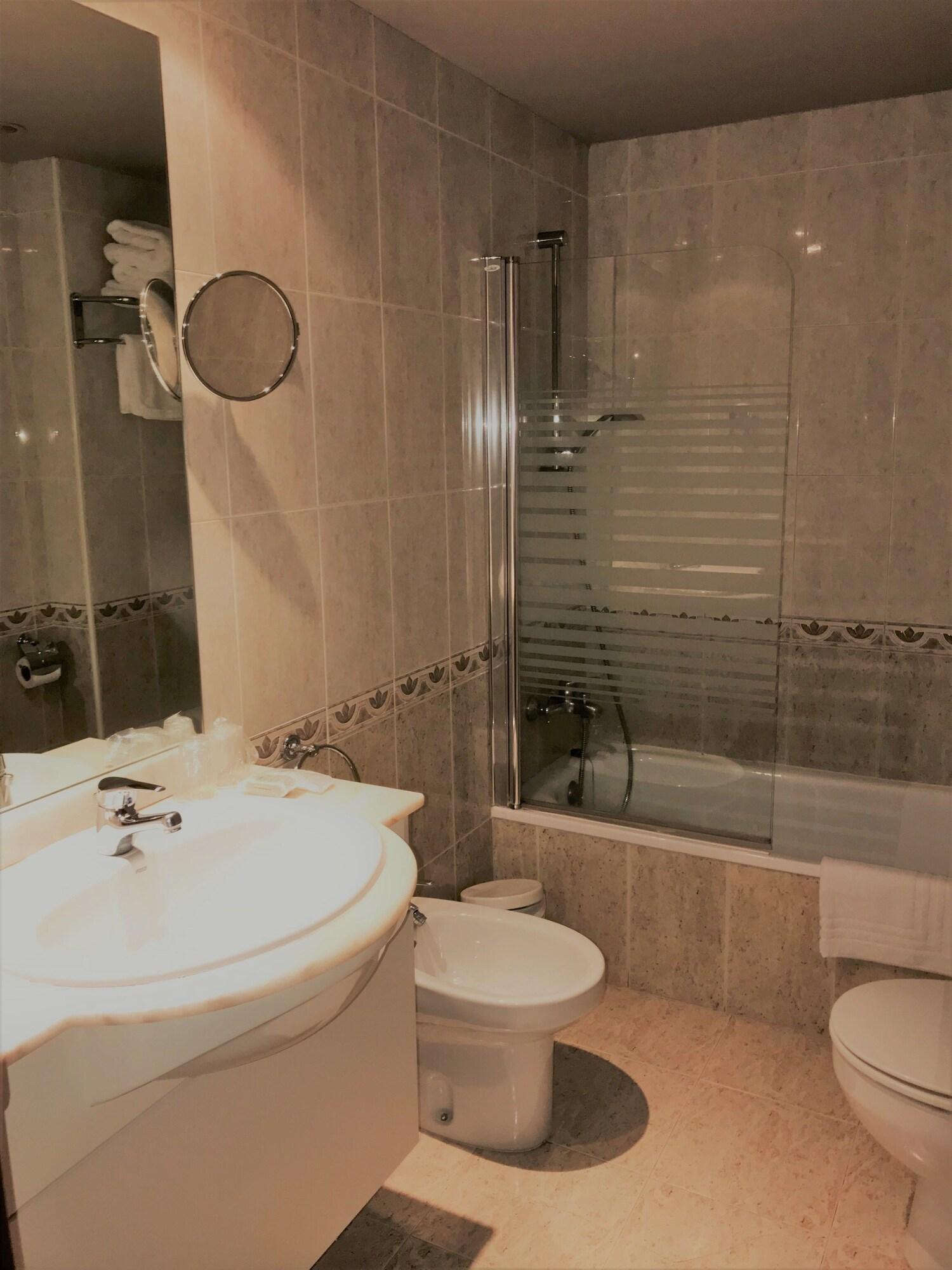 Hotel & Spa Niunit エル・セラー エクステリア 写真