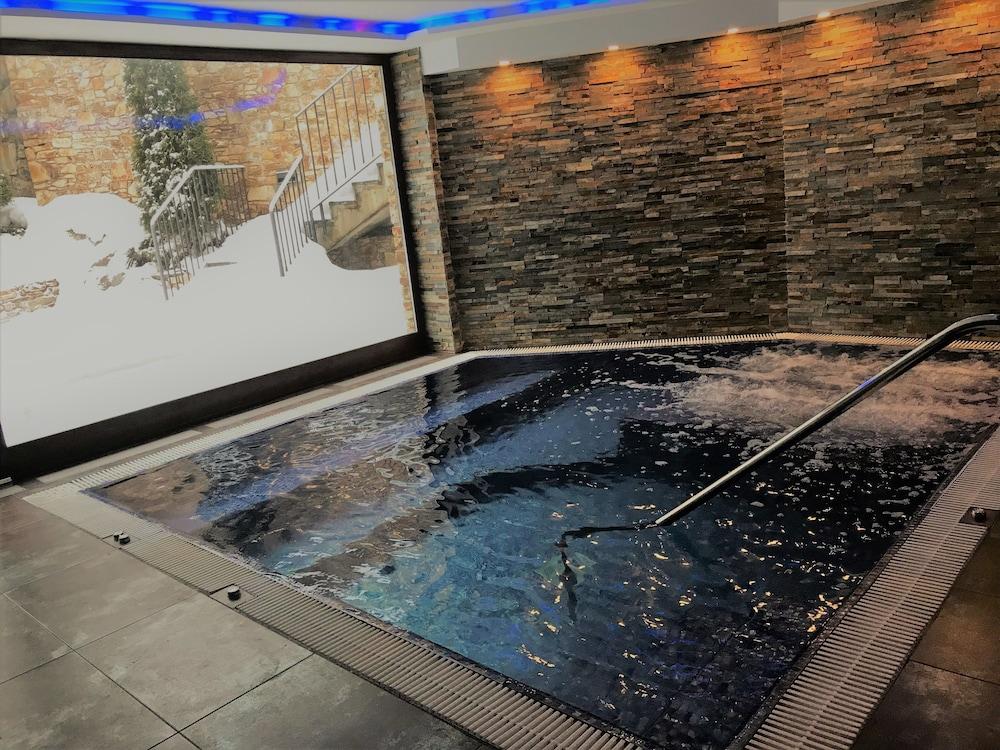 Hotel & Spa Niunit エル・セラー エクステリア 写真